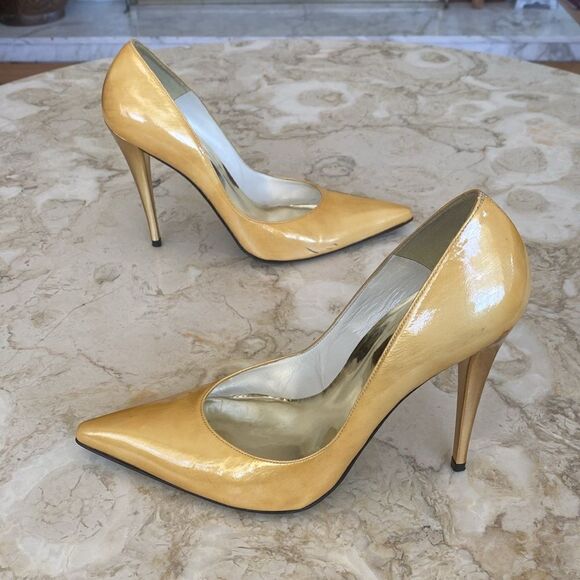 Stuart Weitzman Pumps Yellow Patent & Gold Heels - Picture 7 of 15